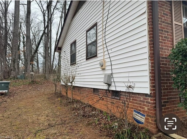 5687 Bull Run Rd, Winston-Salem, NC 27106 - view of side of property featuring crawl space