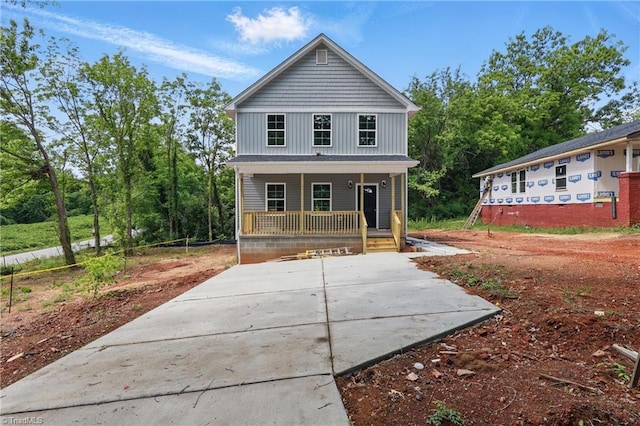 view of front of home featuring a porch