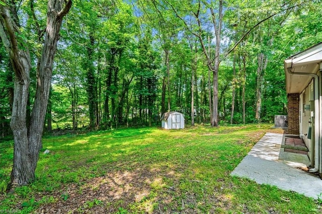 4 Manard Ct, Greensboro, NC 27407 - view of grassy yard