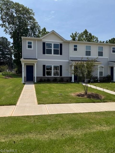 2210 Cranberry Way, Salisbury, NC 28147 - view of front of property featuring a front yard and board and batten siding