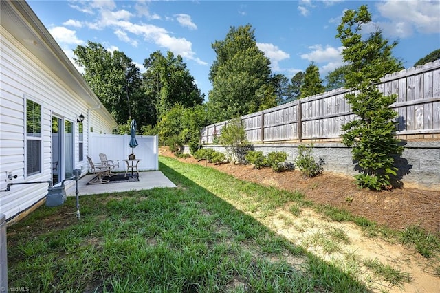 3903 Sudley Pt Unit 18, Jamestown, NC 27282 - fenced backyard featuring a patio area