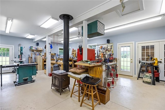 7239 Bulb Rd, Julian, NC 27283 - interior space featuring a workshop area and finished concrete flooring