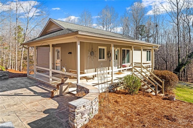 view of front of house with covered porch