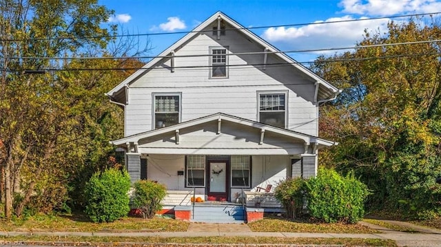 front facade featuring a porch