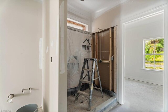 594 Cedar Dr, Winston-Salem, NC 27107 - bathroom featuring concrete flooring