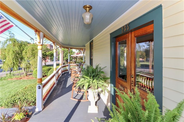 view of patio / terrace with covered porch