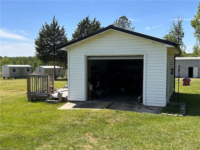 detached garage with driveway