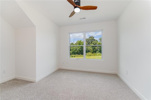 4000 Groometown Rd, Greensboro, NC 27407 - unfurnished room with light carpet and a ceiling fan