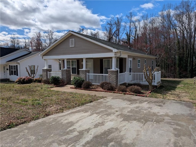 view of front of house featuring a porch