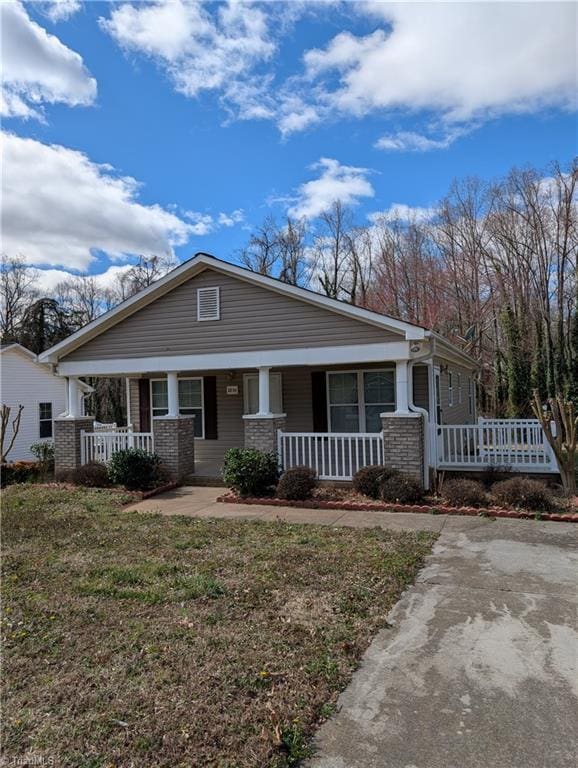 view of front of house with a porch