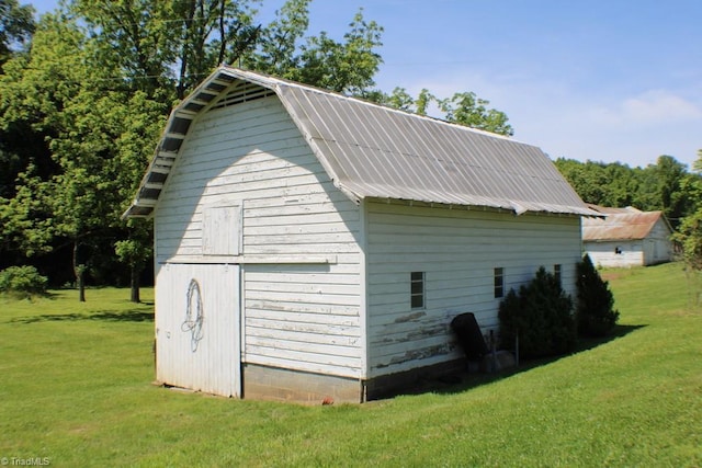 2289 W Pine St, Mount Airy, NC 27030 - view of barn featuring a lawn