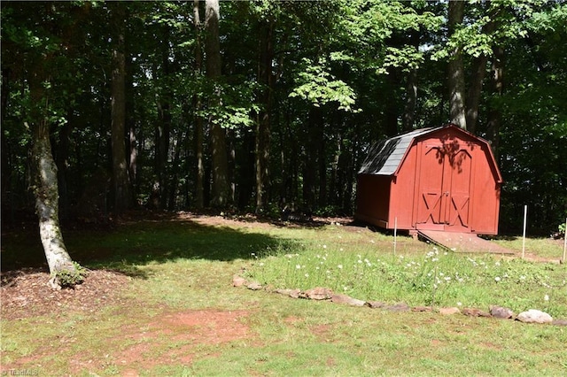 200 Englewood Trl, Mount Airy, NC 27030 - view of grassy yard