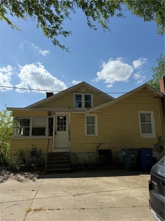 view of front of home featuring entry steps