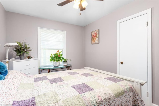 422 Hyde St, Burlington, NC 27217 - bedroom featuring a ceiling fan