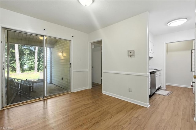 2711 Reynolds Park Rd, Winston-Salem, NC 27107 - empty room with light wood-style floors