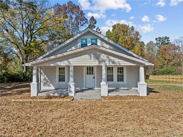 view of front facade with a porch