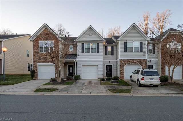 view of front facade with a garage