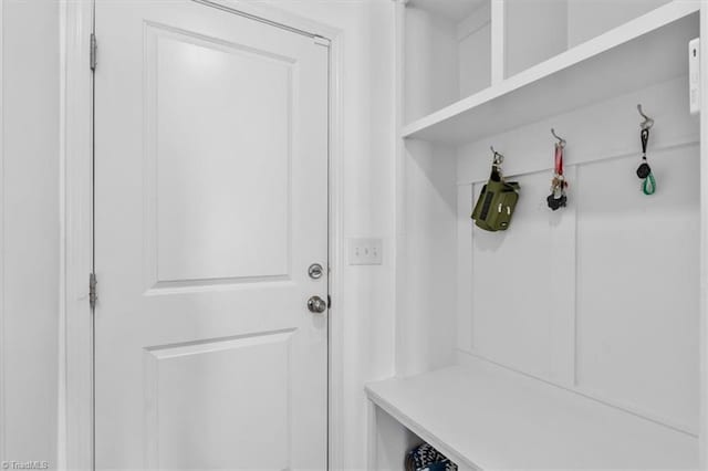 824 Sage Hill Dr, Jamestown, NC 27282 - view of mudroom