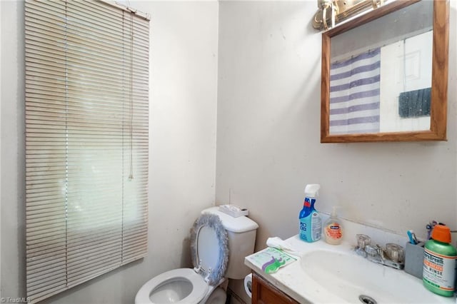 3410 Lambeth St, Winston-Salem, NC 27107 - bathroom with toilet and vanity