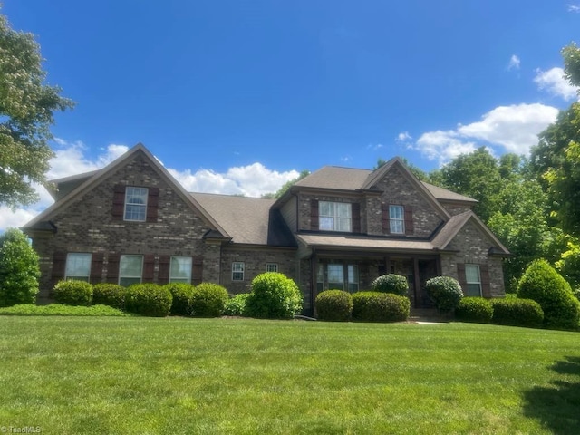 view of front of house with a front yard