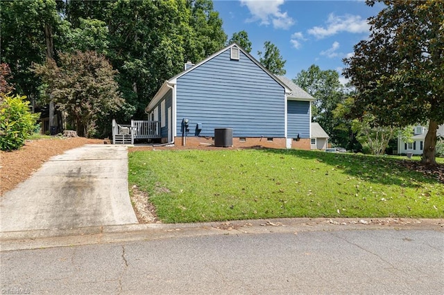944 Chatfield Dr, Jamestown, NC 27282 - view of property exterior with a lawn and crawl space