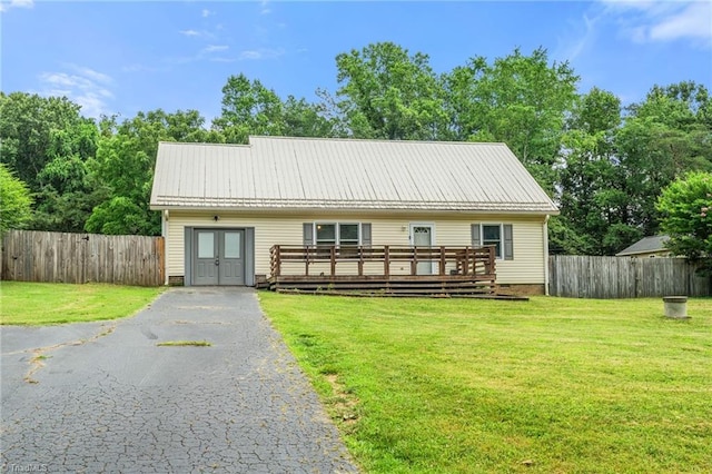 267 Pine Ridge Trl, Pinnacle, NC 27043 - view of front of home with a deck and a metal roof