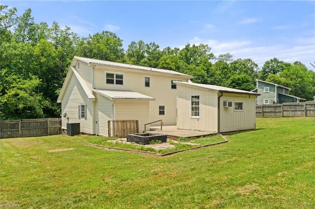 267 Pine Ridge Trl, Pinnacle, NC 27043 - back of property with a fenced backyard and view of scattered trees