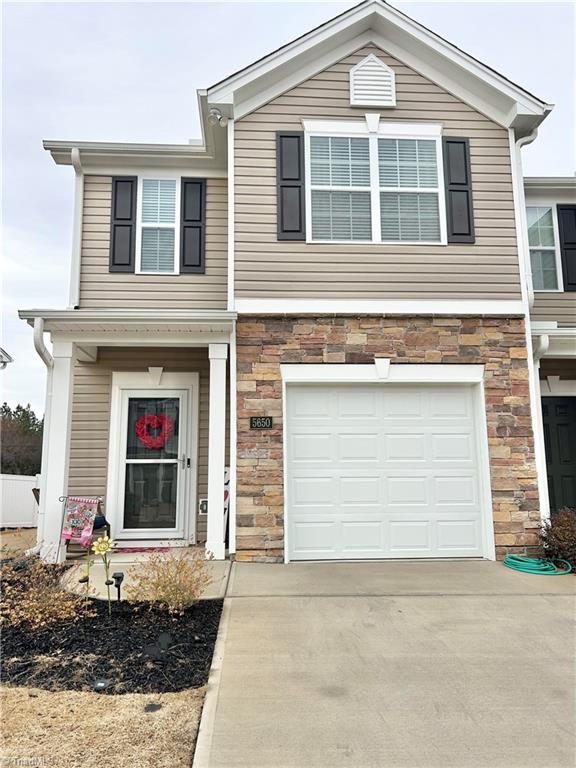 view of front of house featuring a garage