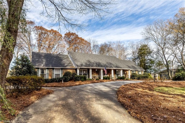 view of front of house