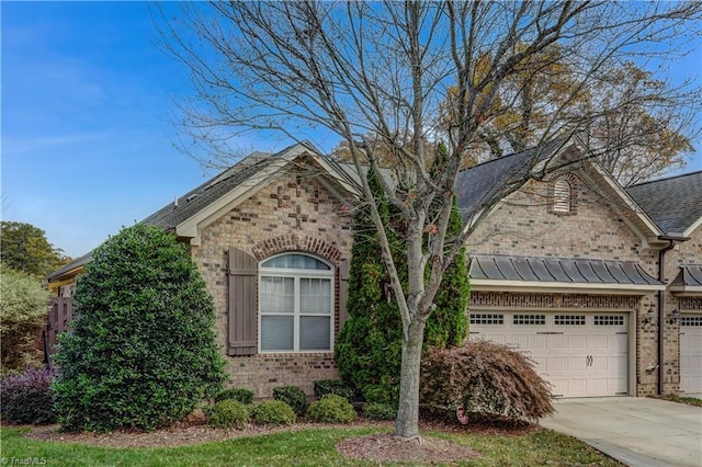 view of front of house featuring a garage