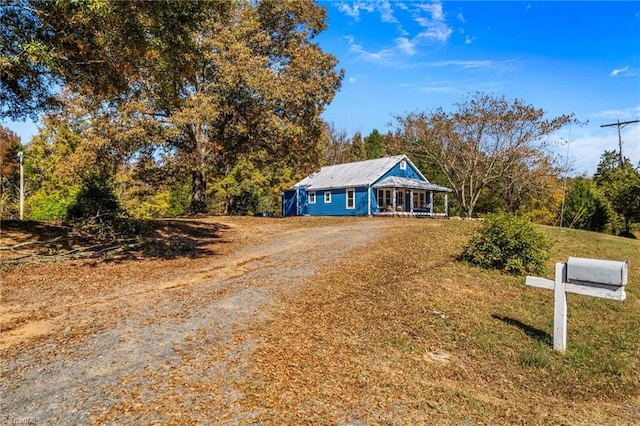 view of front of property