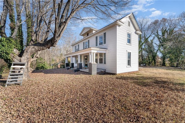 view of front of property with covered porch