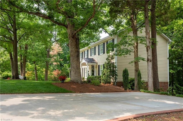 298 Duke Dr, Lexington, NC 27292 - colonial inspired home with a front yard