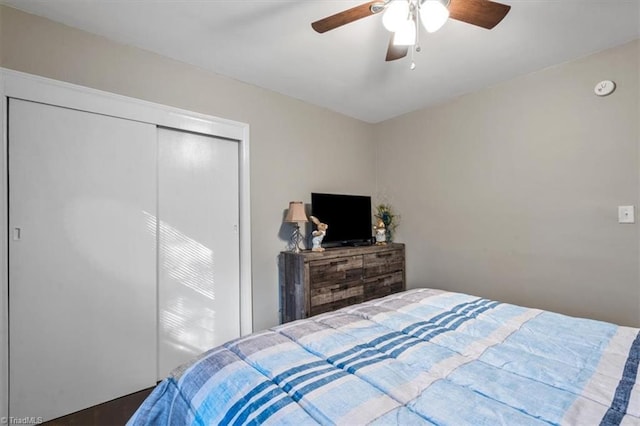 bedroom with a closet and ceiling fan