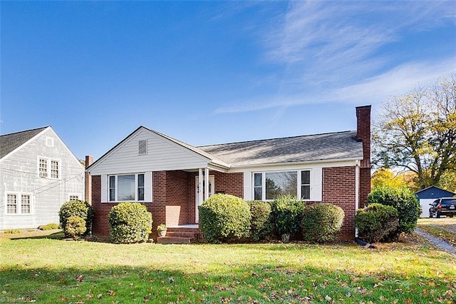 view of front of house with a front yard