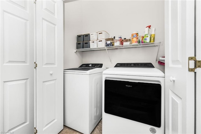 130 W Brick Walk Ct, Mocksville, NC 27028 - laundry area with independent washer and dryer