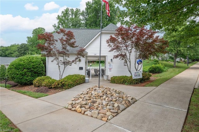 130 W Brick Walk Ct, Mocksville, NC 27028 - view of front facade with roof with shingles