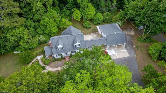 aerial view of property and surrounding area