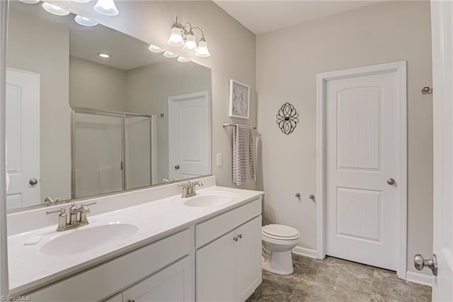 1438 Crestlawn Trl, Pfafftown, NC 27040 - full bath with a shower with shower door, double vanity, toilet, and baseboards
