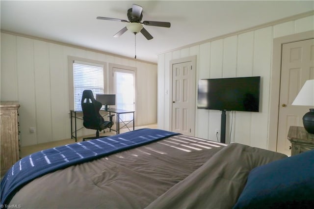 bedroom featuring a ceiling fan