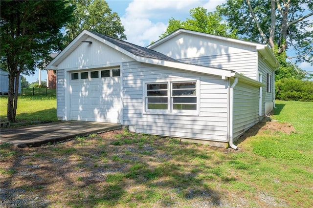 4814 Merrimac St, Winston-Salem, NC 27105 - detached garage with driveway