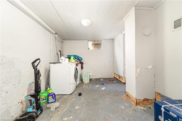 below grade area featuring washer / clothes dryer
