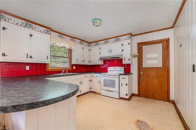 kitchen featuring electric stove, backsplash, under cabinet range hood, and dark countertops