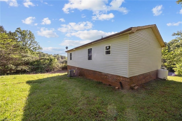 220 Glen Ter, Mount Airy, NC 27030 - view of side of home with a yard and central air condition unit
