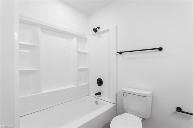 2282 Valewood Dr, Asheboro, NC 27205 - full bath with toilet and washtub / shower combination