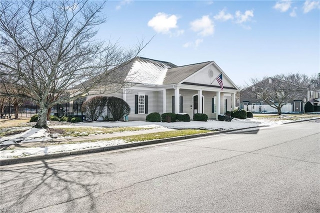 view of front of property featuring covered porch