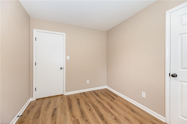 4353 Valley View Rd, Thomasville, NC 27370 - unfurnished room featuring light wood finished floors and baseboards