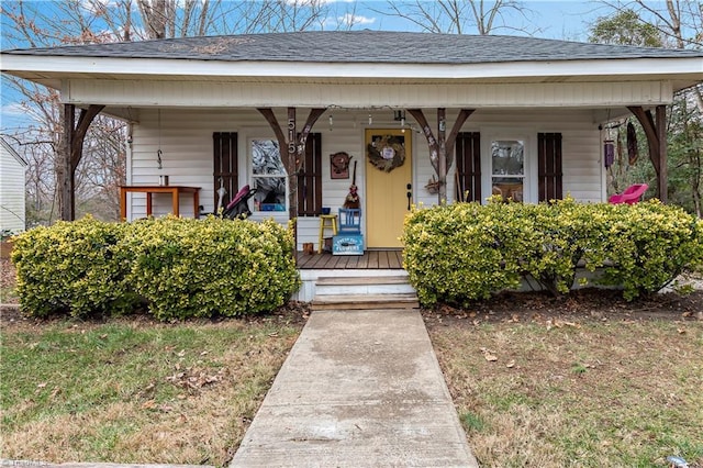 view of front of property with a porch