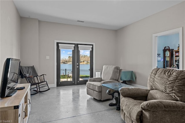 sitting room with a water view