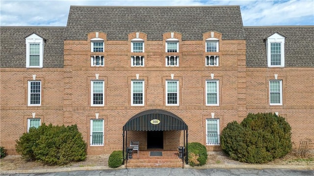 view of building exterior